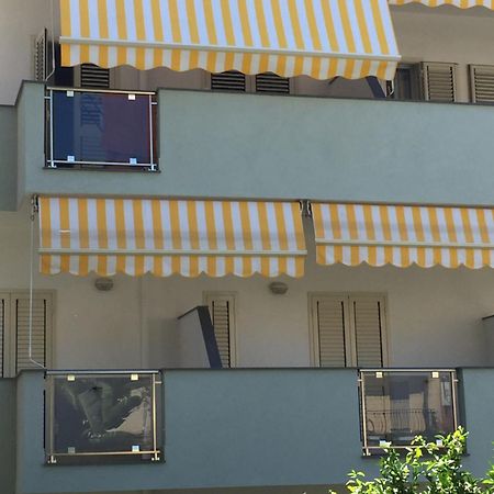Le Zagare Apartments Sant'Alessio Siculo Eksteriør billede