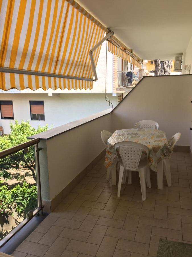 Le Zagare Apartments Sant'Alessio Siculo Eksteriør billede